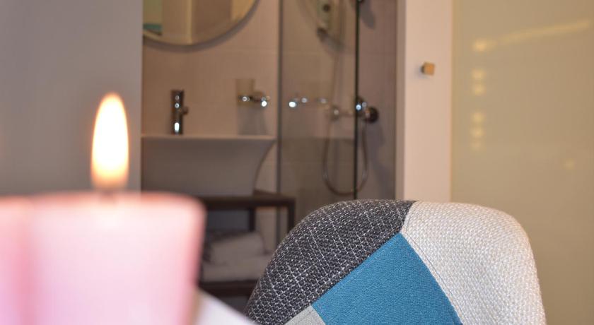 ATHENIAN MONTAZA HOTEL