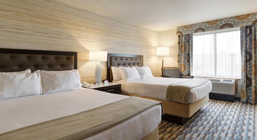 Holiday Inn Express Hotel & Suites Warwick-Providence Airport photo