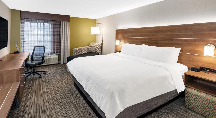 Holiday Inn Express Hotel & Suites Providence-Woonsocket