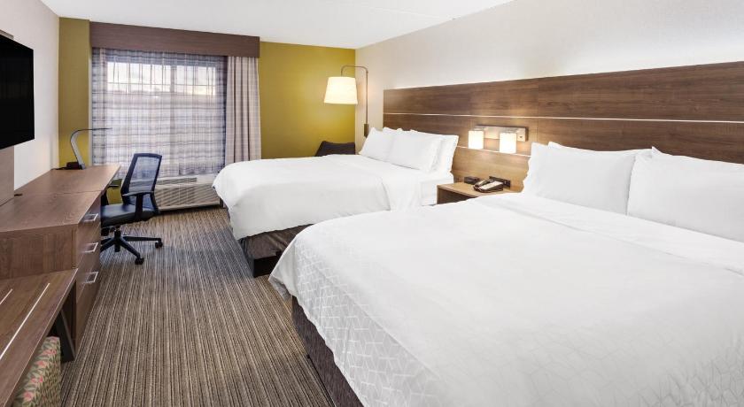 Holiday Inn Express Hotel & Suites Providence-Woonsocket