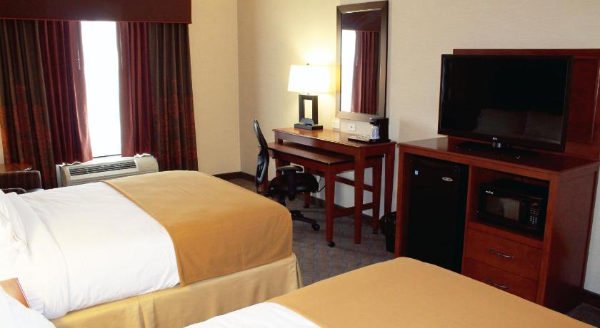 Holiday Inn Express & Suites Paducah West