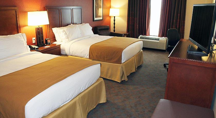 Holiday Inn Express & Suites Paducah West