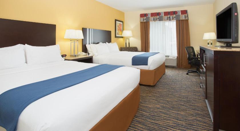 Holiday Inn Express & Suites Denver North - Thornton