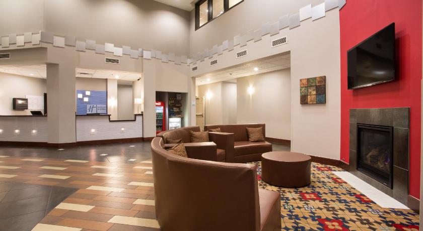 Holiday Inn Express & Suites Denver North - Thornton