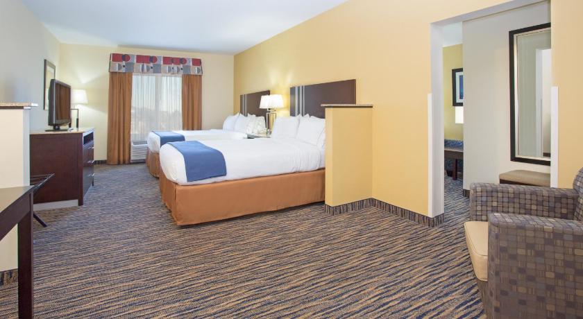 Holiday Inn Express & Suites Denver North - Thornton