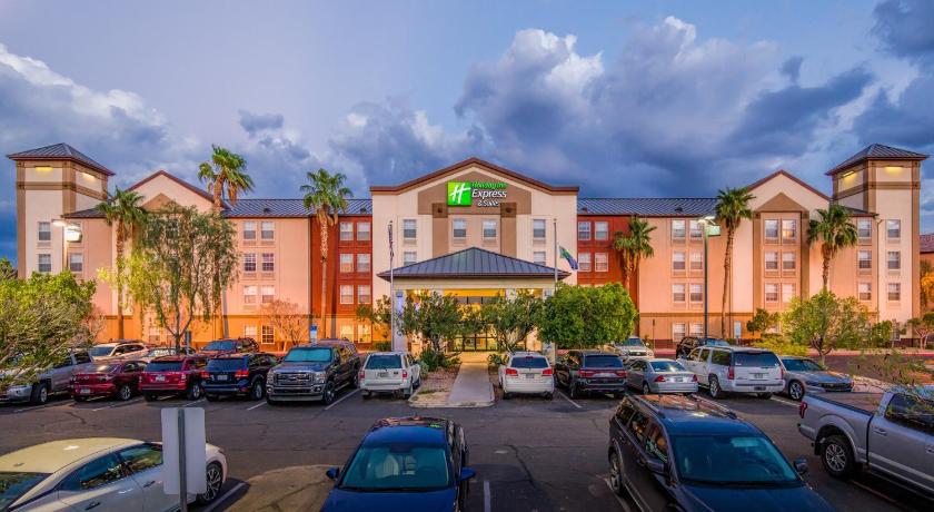 Holiday Inn Express Phoenix-Airport/University Drive