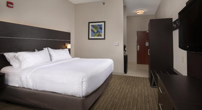 Holiday Inn Express Independence - Kansas City