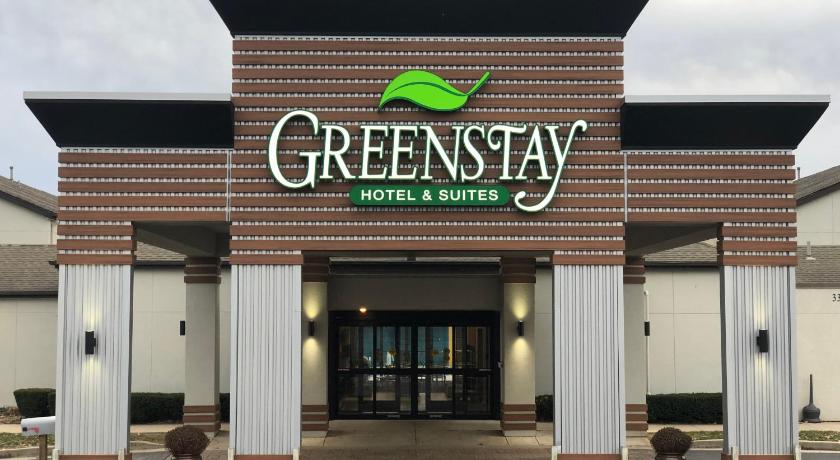 Greenstay Inn & Suites Court View