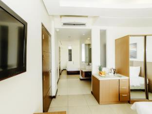Image of Family Room 9