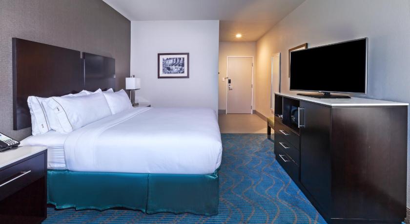 Holiday Inn Express and Suites Killeen-Fort Hood Area