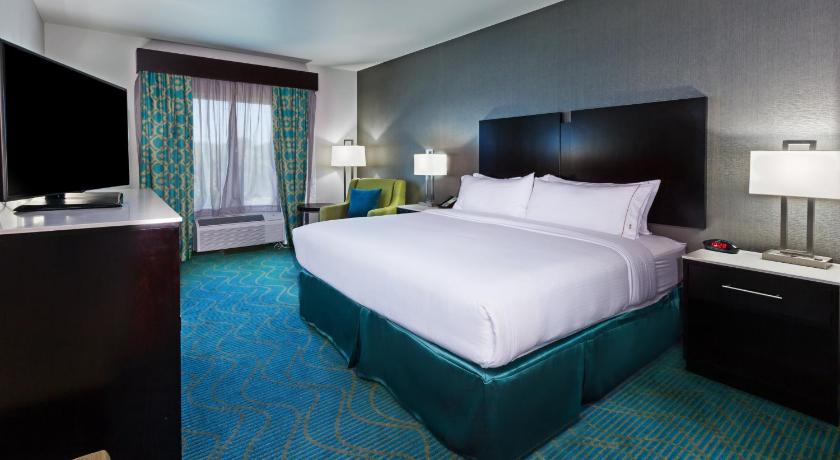 Holiday Inn Express and Suites Killeen-Fort Hood Area