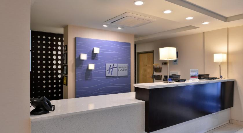 Holiday Inn Express and Suites West Ocean City photo