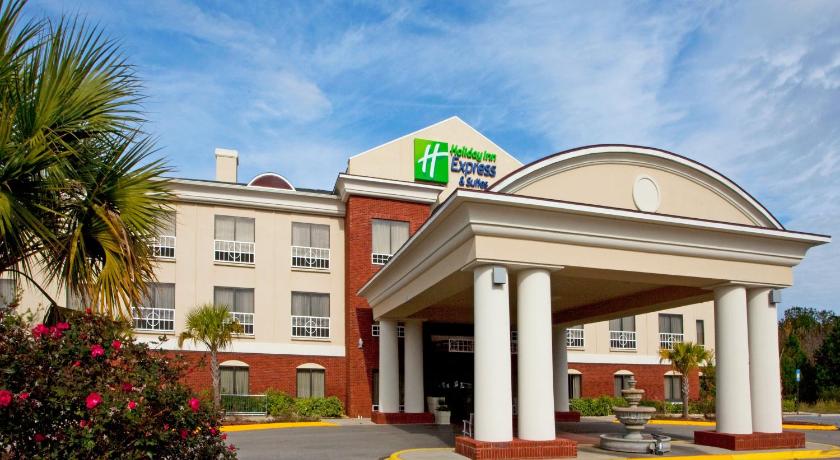 Holiday Inn Express Hotel & Suites Quincy I-10 photo
