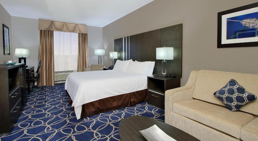 Holiday Inn Express & Suites Houston Intercontinental Airport