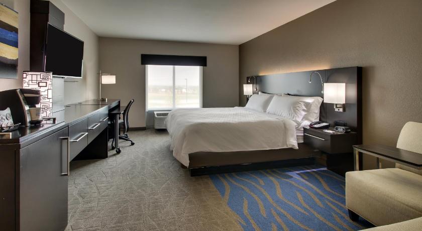 Holiday Inn Express & Suites Lancaster East - Strasburg