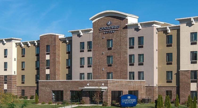 Candlewood Suites Bloomington