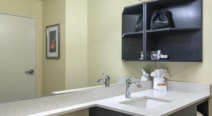 Candlewood Suites Bloomington