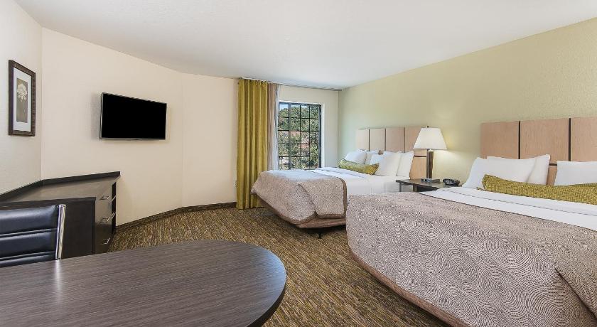 Candlewood Suites Bloomington