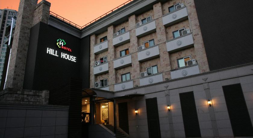ソウル Hill House Hotel 3つ星 ホテル プール