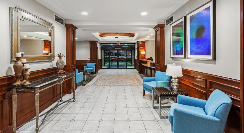 Holiday Inn & Suites Pharr photo