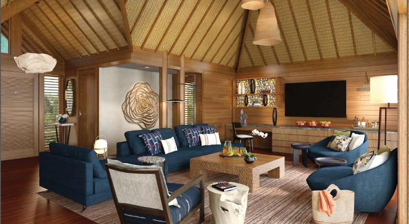 รูปของTwo Bedroom Deluxe Beachfront Villa Estate 12