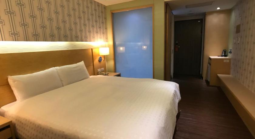 Image of Deluxe Double 3