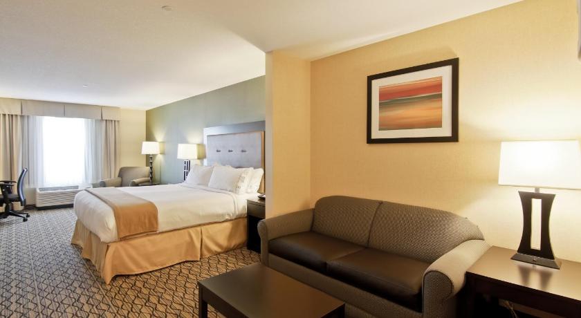 Holiday Inn Express Fort Saskatchewan