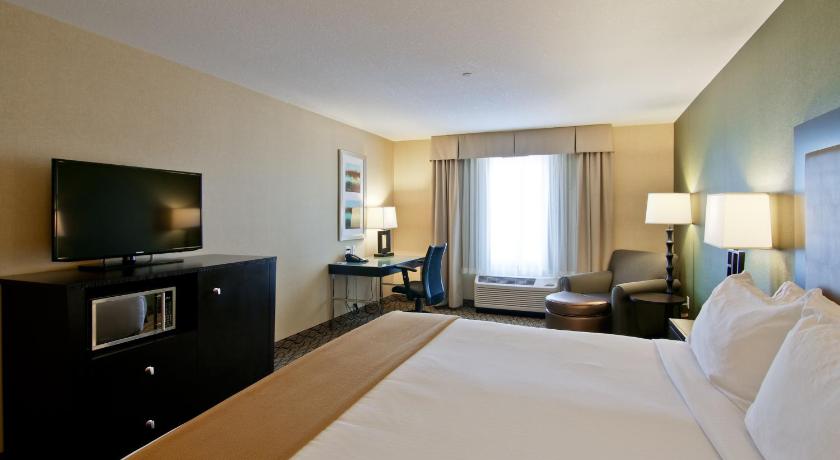 Holiday Inn Express Fort Saskatchewan