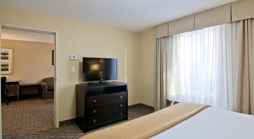 Holiday Inn Express Fort Saskatchewan