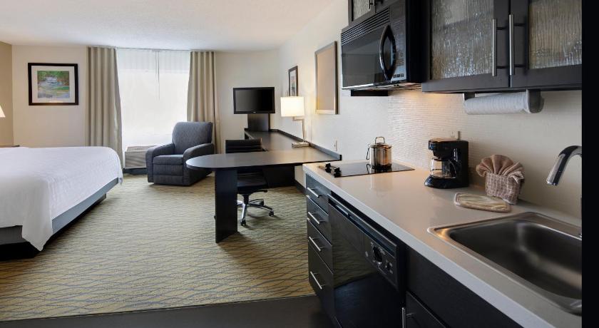 Candlewood Suites Rogers-Bentonville