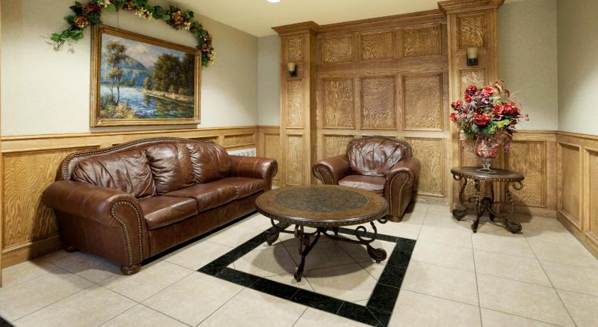 Holiday Inn Express Hotel & Suites Zapata photo