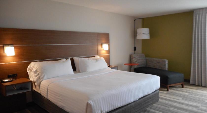 Holiday Inn Express Fairfield