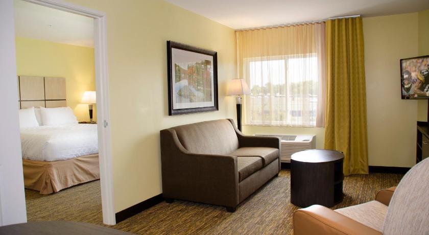 Candlewood Suites Lancaster West