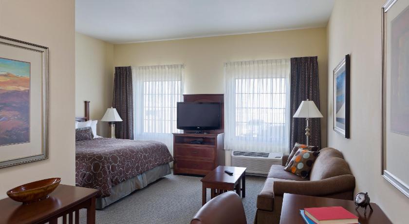 Staybridge Suites El Paso Airport Area