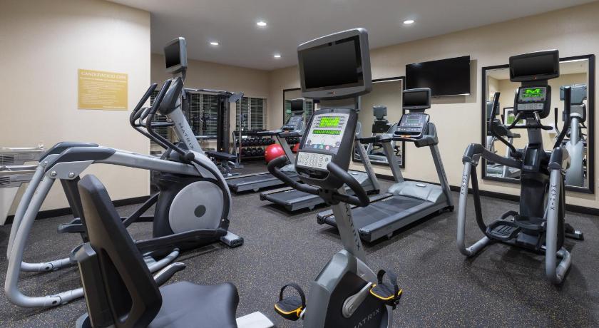 Candlewood Suites Grove City - Outlet Center photo