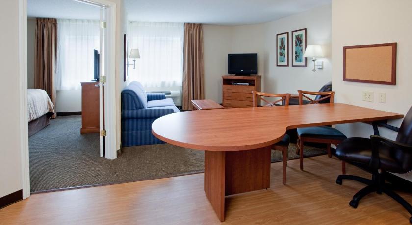 Candlewood Suites Colonial Heights - Fort Lee