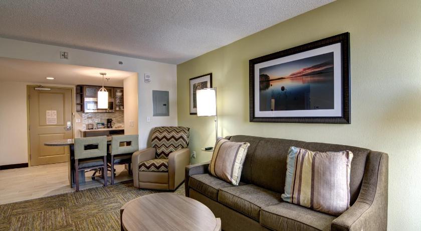 Candlewood Suites : Richmond - West Broad