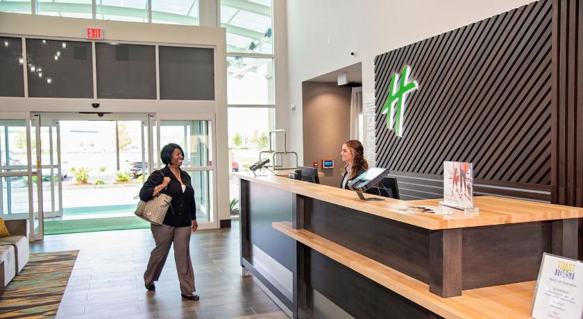Holiday Inn Hotel And Suites Savannah Airport - Pooler photo