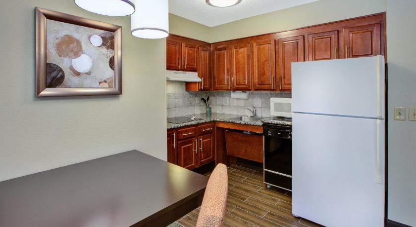 Staybridge Suites Louisville - East