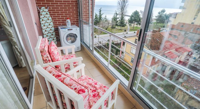 Luxurious Apartment Lake View Pogradec photo