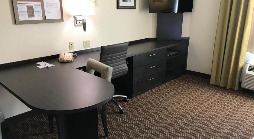 Candlewood Suites Fort Wayne - NW