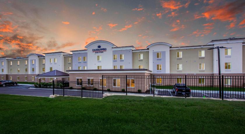 Candlewood Suites Brighton