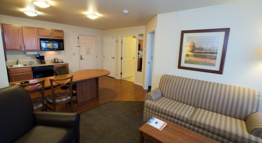 Candlewood Suites Springfield