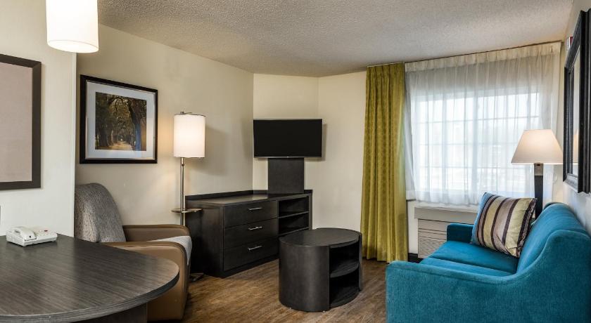 Candlewood Suites Richmond West End Short Pump