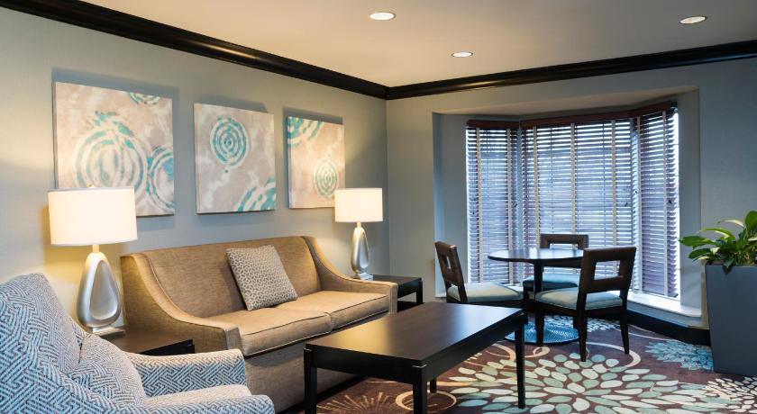 Staybridge Suites Chicago-Oakbrook Terrace