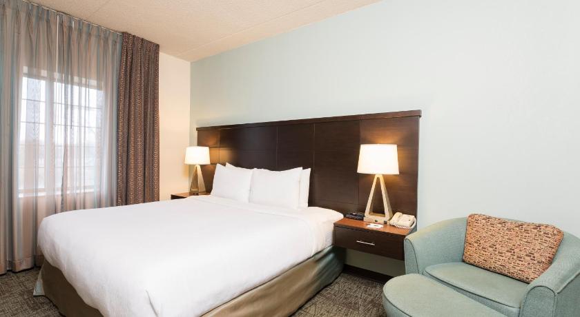 Staybridge Suites Chicago-Oakbrook Terrace