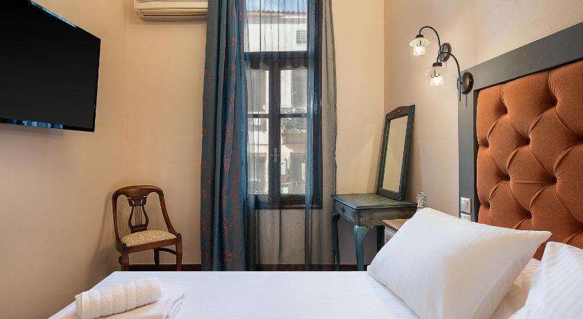 Old Town Suites photo
