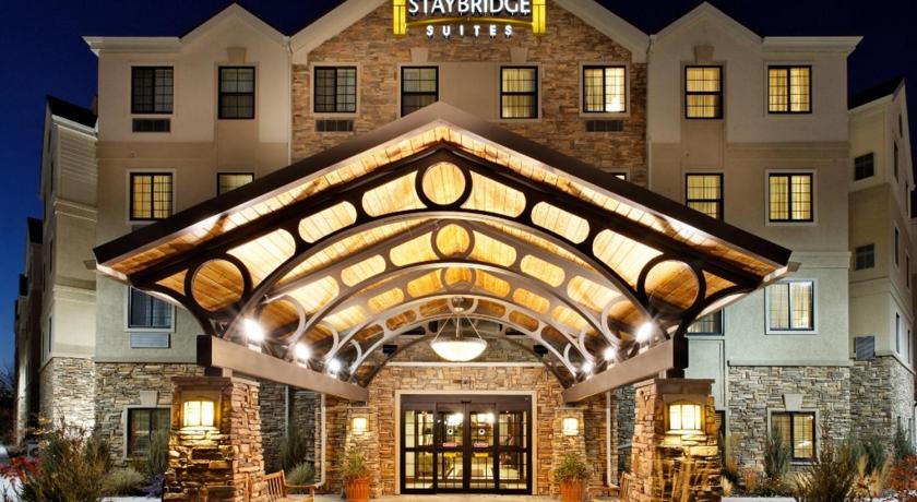 Staybridge Suites Dearborn Mi photo