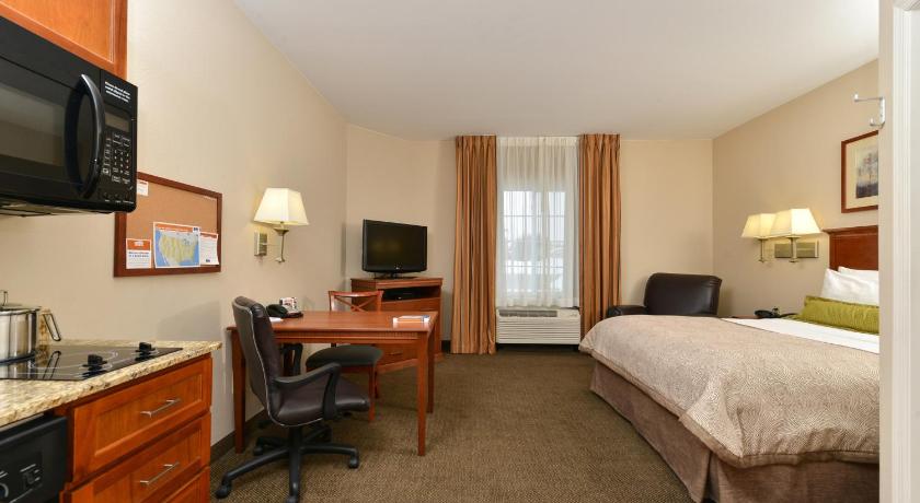 Candlewood Suites Chambersburg