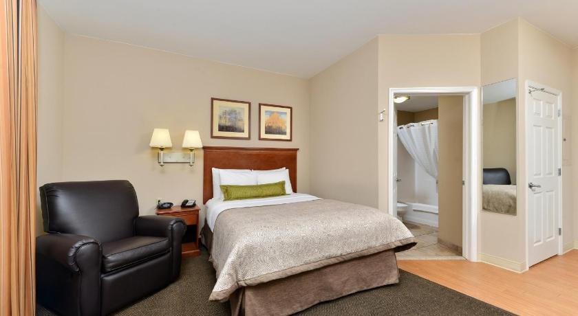 Candlewood Suites Chambersburg